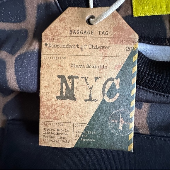 Descendant of Thieves Shirt Mens L ASO Justin Bieber Alternative Giraffe Indie - Picture 11 of 15